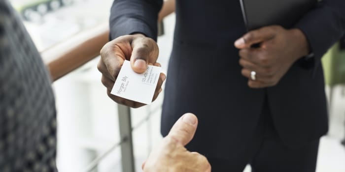 Objets publicitaires - Travailler comme une carte de visite | Krokrodeal Objets publicitaires - Travailler comme une carte de visite | Krokrodeal
