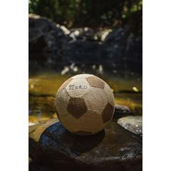 Vue Waboba Sustainable Sport item - Soccerball football de couleur beige| Krokrodeal