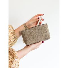 Vue Recycled Felt Case trousse de couleur beige| Krokrodeal