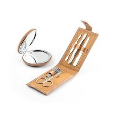 Vue Set de manucure en liège avec pièces en acier inoxydable - Zena de couleur beige| Krokrodeal