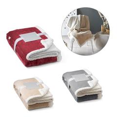 Vue générale Couverture polaire réversible avec ruban de satin et carte personnalisée - Heiden | Krokrodeal