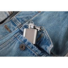 Vue Porte-clés avec mini flasque - Hippy de couleur gris| Krokrodeal