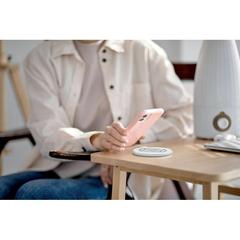 Vue Chargeur sans fil ABS recyclé - Twing de couleur blanc| Krokrodeal