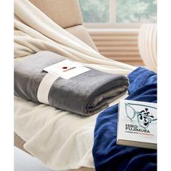Vue Couverture polaire RPET 280gr - Logan de couleur gris| Krokrodeal