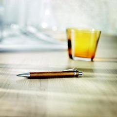 Vue Stylo bille automatique - Sumatra de couleur marron| Krokrodeal