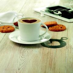 Vue Tasse et soucoupe Cappuccino - Paris de couleur blanc| Krokrodeal