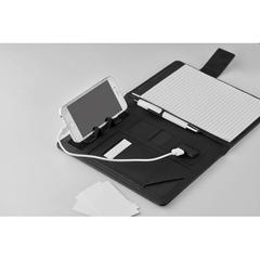 Vue Conférencier A5 et powerbank - Powernoty de couleur noir| Krokrodeal