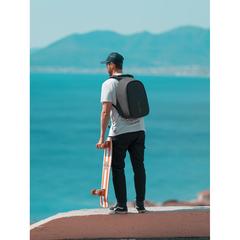 Vue Sac à dos antivol Bobby Hero Small de couleur noir| Krokrodeal