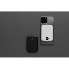 Vue Powerbank magnétique 5000mAh en plastique RCS MagBoost de couleur blanc| Krokrodeal