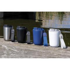 Vue Mug iso en acier inoxydable recyclé RCS avec lanière Cuppa de couleur blanc| Krokrodeal
