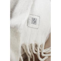 Vue VINGA Plaid en laine mélangée Saletto de couleur blanc| Krokrodeal