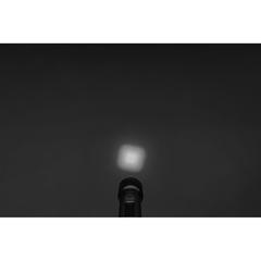 Vue Torche robuste rechargeable par USB en aluminium recyclé RCS de couleur noir| Krokrodeal