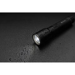 Vue Torche robuste rechargeable par USB en aluminium recyclé RCS de couleur noir| Krokrodeal