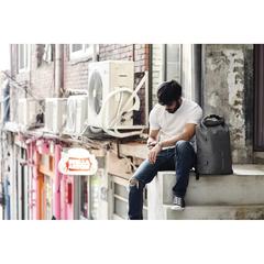 Vue Sac à dos antivol et anti-lacération Urban de couleur gris| Krokrodeal