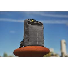 Vue Sac à dos antivol et anti-lacération Urban de couleur gris| Krokrodeal