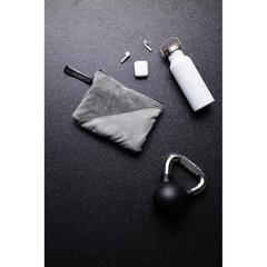 Vue VINGA Serviette sèche active RPET GRS de couleur gris| Krokrodeal