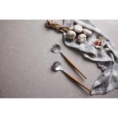Vue VINGA Couverts de service Retro de couleur marron| Krokrodeal