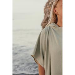 Vue VINGA Poncho de plage ou hammam en éponge Tolo de couleur vert| Krokrodeal