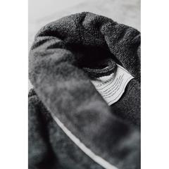 Vue VINGA Peignoir Harper S/M de couleur gris| Krokrodeal