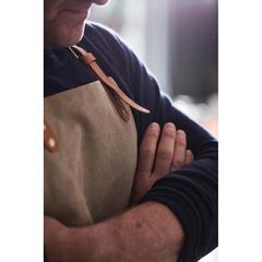 Vue VINGA Tablier en toile recyclée GRS Tome de couleur marron| Krokrodeal
