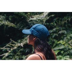 Vue Casquette de sport 6 panneaux en rPET Impact AWARE™ de couleur bleu| Krokrodeal