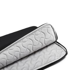 Vue Pochette pour ordinateur portable 14" XD Design de couleur noir| Krokrodeal