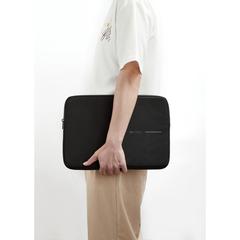 Vue Pochette pour ordinateur portable 14" XD Design de couleur noir| Krokrodeal