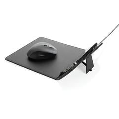 Vue Tapis de souris en PU RCS avec chargeur 10W Swiss Peak de couleur noir| Krokrodeal