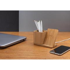 Vue Chargeur sans fil 10W en bambou Calgary de couleur marron| Krokrodeal
