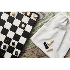 Vue VINGA Jeu d'échecs sur table à café de couleur noir| Krokrodeal