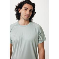Vue T-shirt sport séchage rapide polyester recyclé Iqoniq Tikal de couleur vert| Krokrodeal