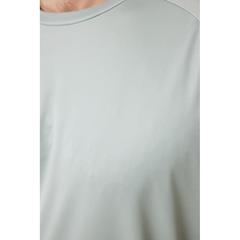 Vue T-shirt sport séchage rapide polyester recyclé Iqoniq Tikal de couleur vert| Krokrodeal