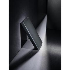 Vue Powerbank 10.000 mAh et 18W en aluminium recyclé Terra RCS de couleur gris| Krokrodeal