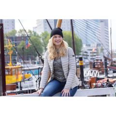 Vue Bonnet classique en laine Polylana® Impact AWARE™ de couleur noir| Krokrodeal