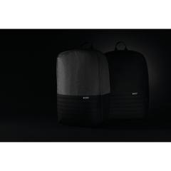 Vue Sac à dos antivol pour ordinateur 15" Swiss Peak AWARE™ de couleur gris| Krokrodeal