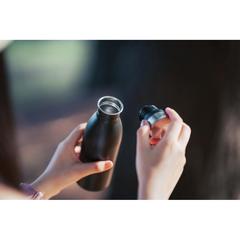Vue Bouteille d’eau 500ml en acier inoxydable recyclé RCS de couleur noir| Krokrodeal