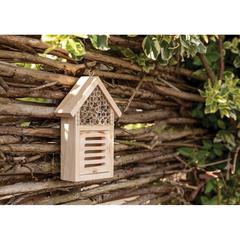 Vue Petit hôtel à insectes de couleur marron| Krokrodeal