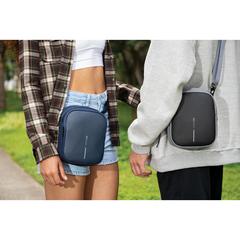 Vue Sac bandoulière Boxy de couleur bleu| Krokrodeal