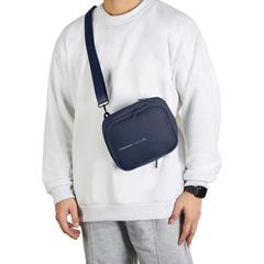 Vue Sac bandoulière Boxy de couleur bleu| Krokrodeal