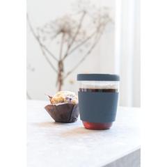 Vue Verre 360ml avec couvercle et manchon en silicone Ukiyo de couleur bleu| Krokrodeal
