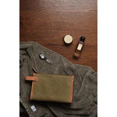 Vue VINGA Trousse de toilette en toile recyclé GRS Bosler de couleur vert| Krokrodeal