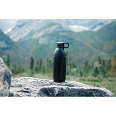 Vue Bouteille iso 540ml en acier inoxydable recyclée Flow RCS de couleur noir| Krokrodeal