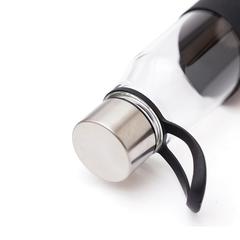 Vue VINGA Bouteille d'eau 550 ml en verre Lean de couleur noir| Krokrodeal