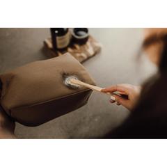 Vue VINGA Trouse de toilette Sloane RPET RCS de couleur marron| Krokrodeal