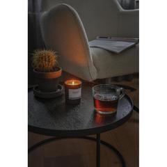 Vue Bougie parfumée dans un verre Ukiyo de couleur noir| Krokrodeal