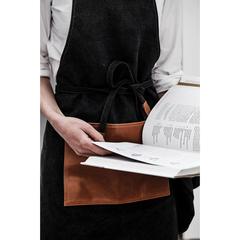 Vue VINGA Tablier Asado de couleur noir| Krokrodeal