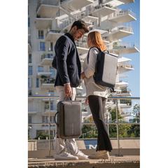 Vue Bobby Bizz 2.0 sac à dos et sacoche antivol de couleur noir| Krokrodeal