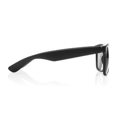 Vue Lunettes de soleil en plastique recyclé GRS de couleur noir| Krokrodeal