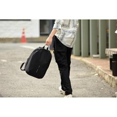 Vue Sac à dos antivol Bobby Soft de couleur noir| Krokrodeal