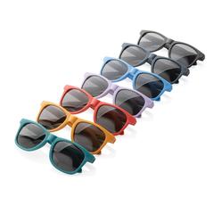 Vue Lunettes de soleil en plastique PP recyclé RCS de couleur rouge| Krokrodeal